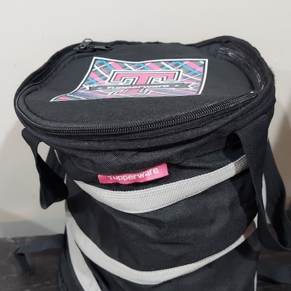 Tupperware‎ Insulated Thermal Lunch Bag Collapsible Round Black Pink Plaid Logo